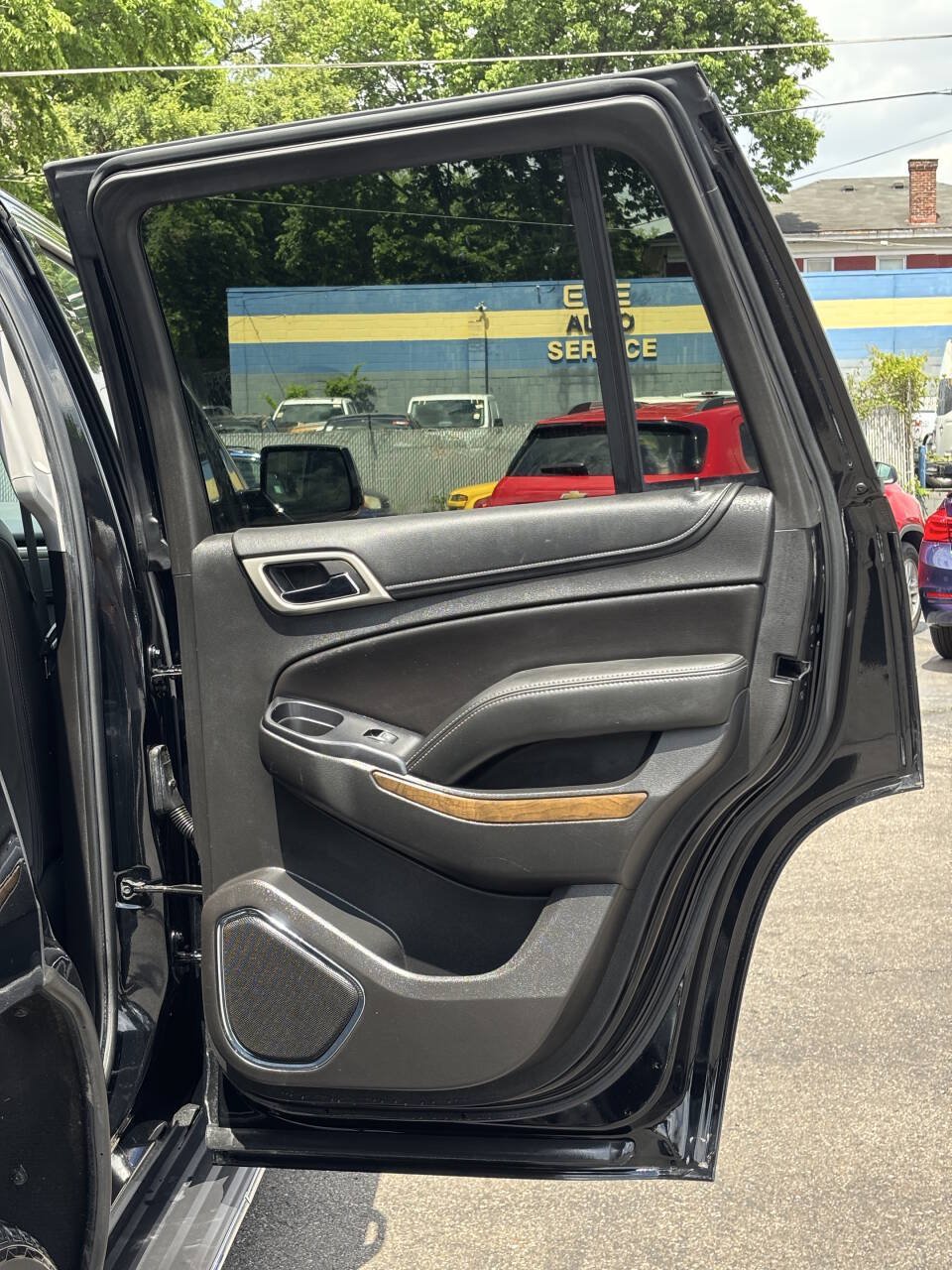 Used 2018 GMC Yukon Denali w/ Open Road Package AWD/4WD image 22