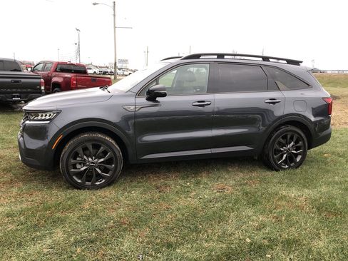 Used 2022 Kia Sorento X-Line EX image 3