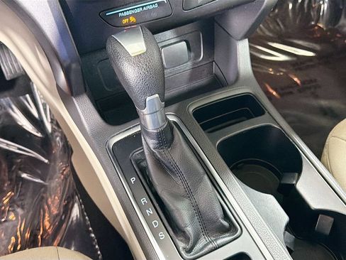 Used 2017 Ford Escape SE FWD image 17