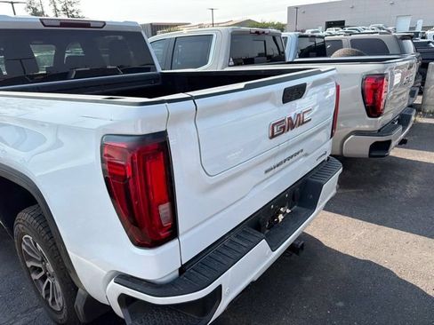 Used 2019 GMC Sierra 1500 AT4 w/ Driver Alert Package I AWD/4WD image 10