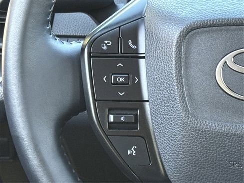 Used 2024 Toyota Prius Limited image 13