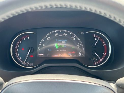 Used 2023 Toyota RAV4 XLE Premium FWD image 32