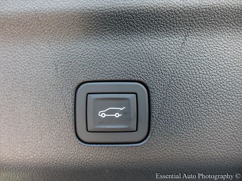 New 2026 Chevrolet Suburban RST w/ Advanced Technology Package image 24