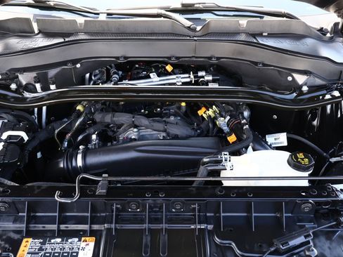 Used 2025 Ford Explorer ST-Line image 23