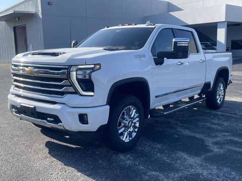 Certified 2024 Chevrolet Silverado 3500 High Country w/ High Country Premium Package AWD/4WD image 10