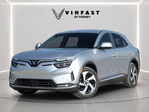 New 2025 VinFast VF 8 Eco AWD/4WD image 1