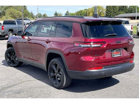Used 2024 Jeep Grand Cherokee L Limited w/ Luxury Tech Group II AWD/4WD image 13