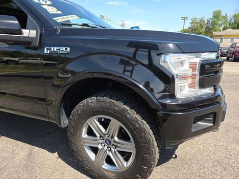 Used 2019 Ford F150 Lariat w/ Equipment Group 502A Luxury AWD/4WD image 9