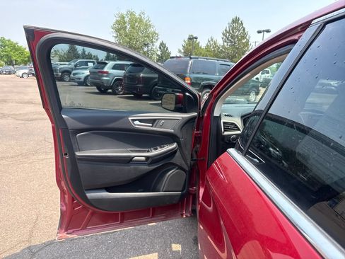 Certified 2023 Ford Edge SEL w/ Convenience Package AWD/4WD image 11