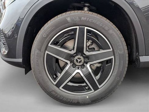 Certified 2026 Mercedes-Benz GLC 300 4MATIC image 9