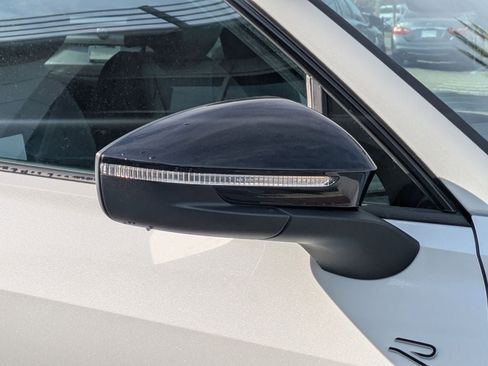 New 2026 Volkswagen Tiguan SE R-Line FWD image 12