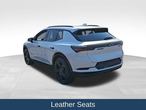 Used 2025 Chevrolet Equinox EV RS FWD image 5
