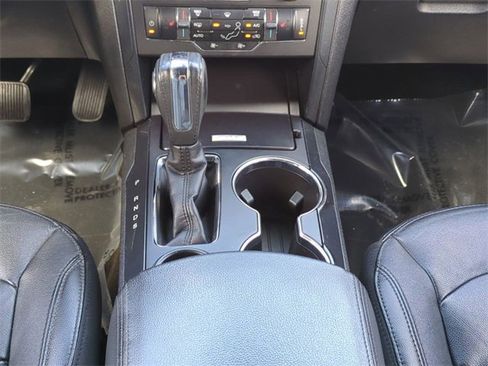 Used 2018 Ford Explorer XLT w/ Equipment Group 202A image 19