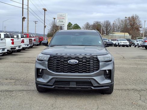 Used 2025 Ford Explorer ST-Line image 24