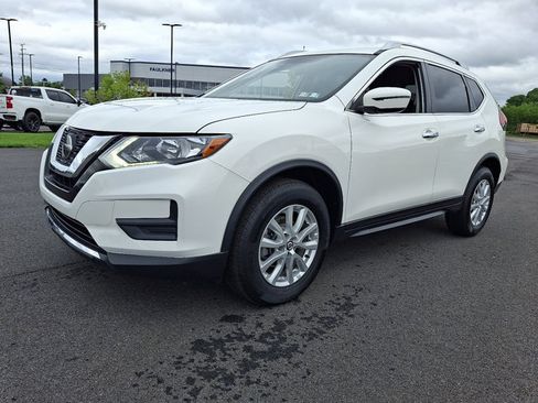 Used 2020 Nissan Rogue SV AWD/4WD image 3