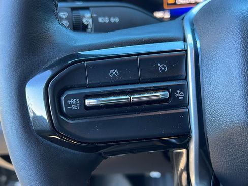 Certified 2023 Chevrolet Colorado ZR2 w/ ZR2 Convenience Package III image 26