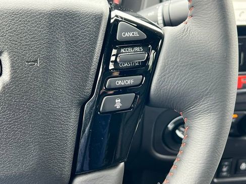 New 2025 Nissan Frontier PRO-4X w/ Pro Premium Package AWD/4WD image 30