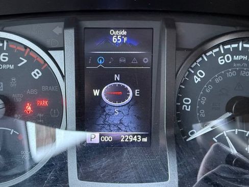 Used 2023 Toyota Tacoma TRD Sport w/ TRD Premium Sport Package AWD/4WD image 19
