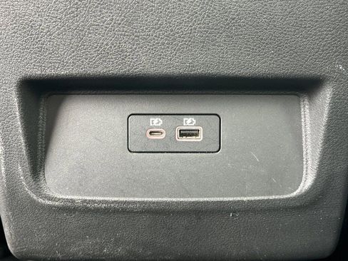 Used 2023 Nissan Frontier SV image 20