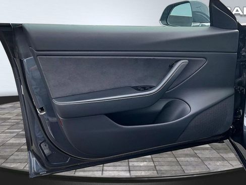 Used 2019 Tesla Model 3 Long Range image 22