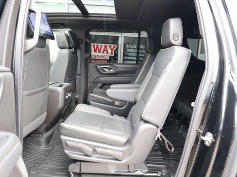 Used 2021 GMC Yukon XL SLT w/ SLT Premium Package AWD/4WD image 27