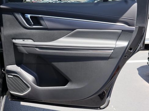 New 2025 Buick Enclave Sport Touring w/ Super Cruise Package image 18