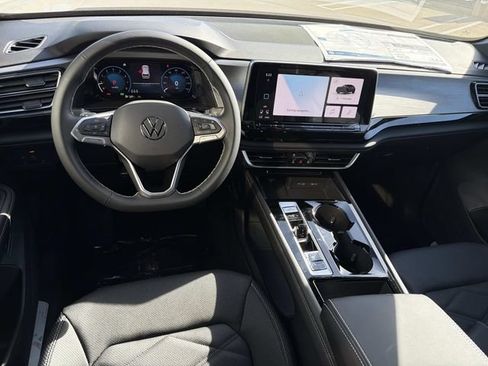 New 2026 Volkswagen Atlas Cross Sport SE FWD image 7