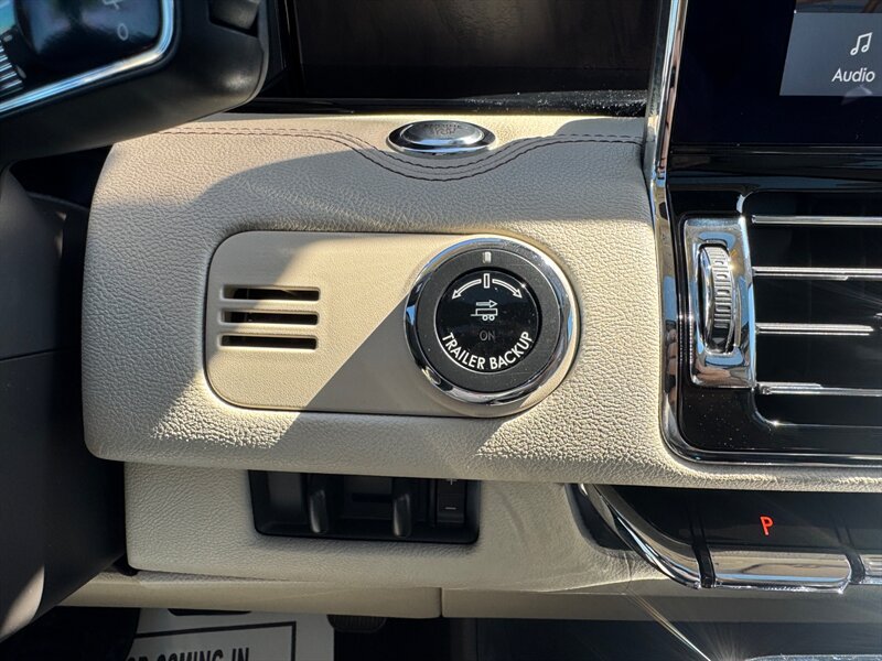 Used 2020 Lincoln Navigator L Reserve w/ Luxury Package AWD/4WD image 51