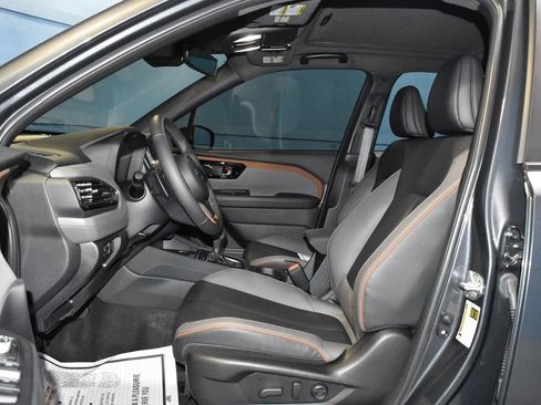 Used 2025 Subaru Forester Sport AWD/4WD image 6