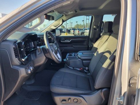Used 2023 GMC Sierra 1500 Elevation w/ X31 Off-Road Package AWD/4WD image 10