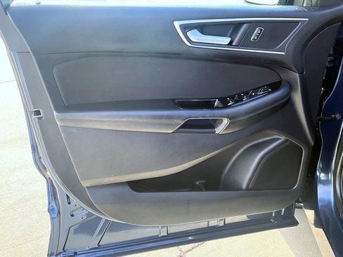 Used 2017 Ford Edge SEL w/ Cargo Accessory Package image 9