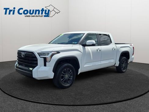 Used 2024 Toyota Tundra SR5 w/ SR5 Convenience Package AWD/4WD image 2