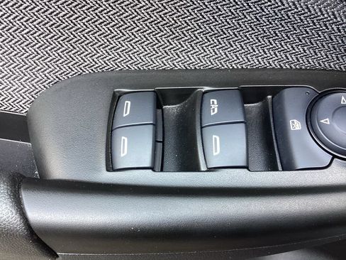 Used 2022 Chevrolet TrailBlazer LT w/ Convenience Package AWD/4WD image 28