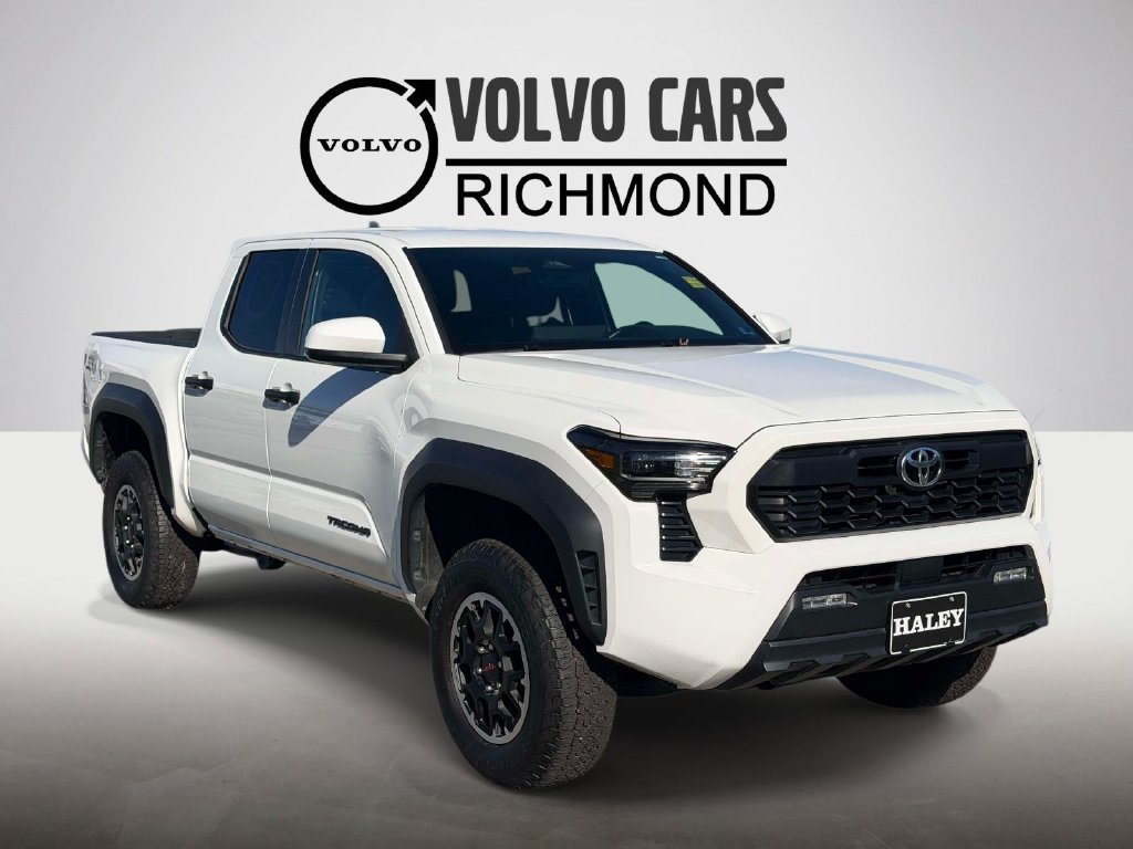 Used 2025 Toyota Tacoma TRD Off-Road AWD/4WD image 1