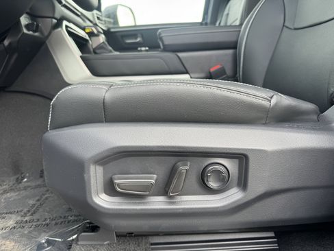 New 2026 Toyota Tundra Limited image 12