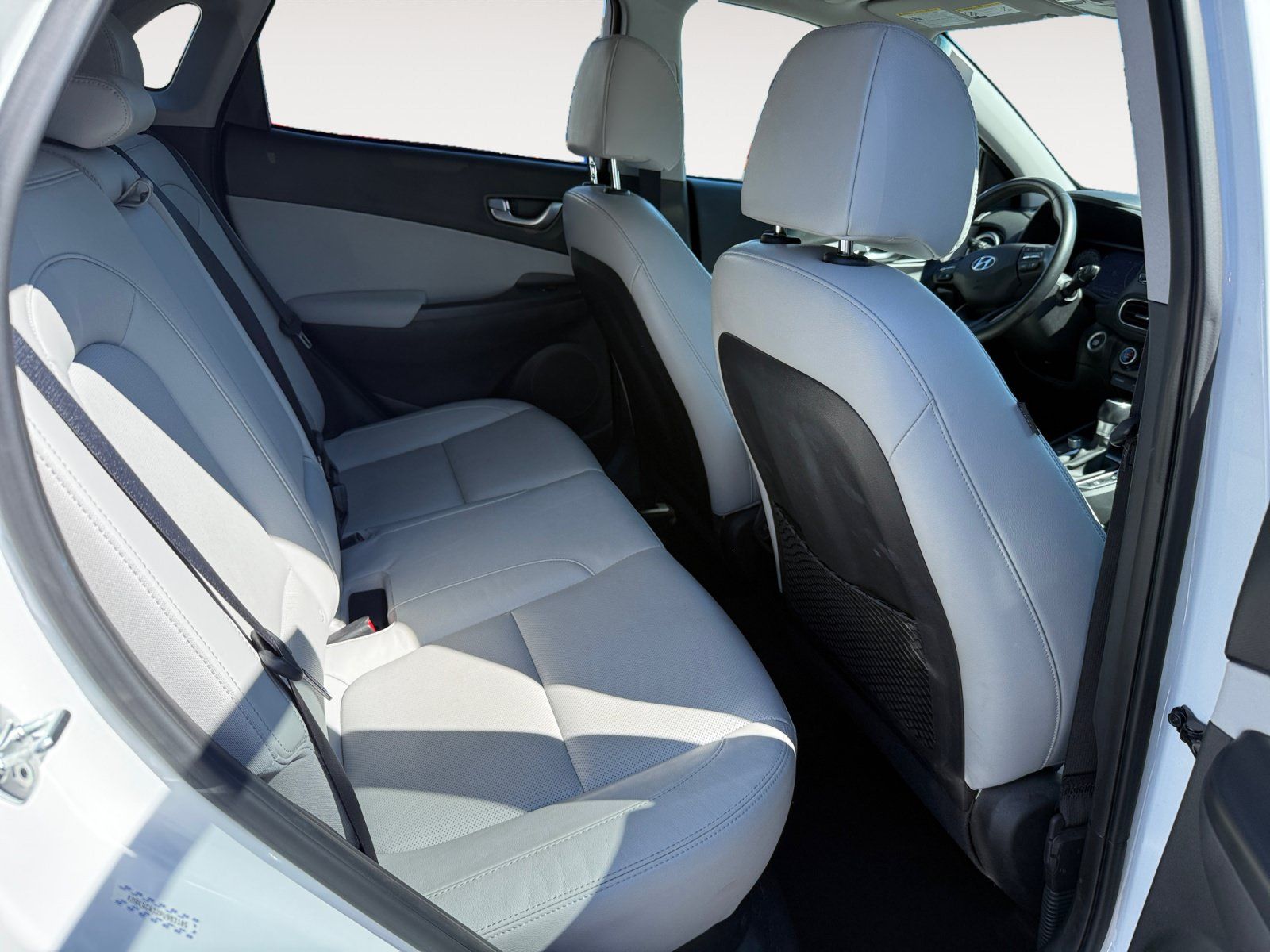 Used 2023 Hyundai Kona Limited AWD/4WD image 18