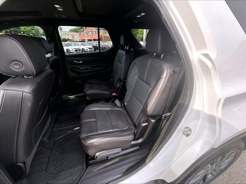 Used 2023 Chevrolet Traverse RS w/ LPO, Floor Liner Package AWD/4WD image 15
