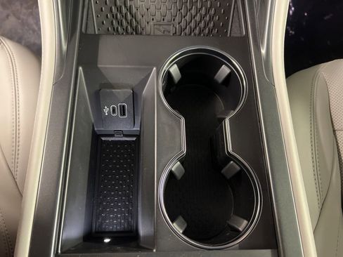 New 2026 Lincoln Nautilus Premier image 17