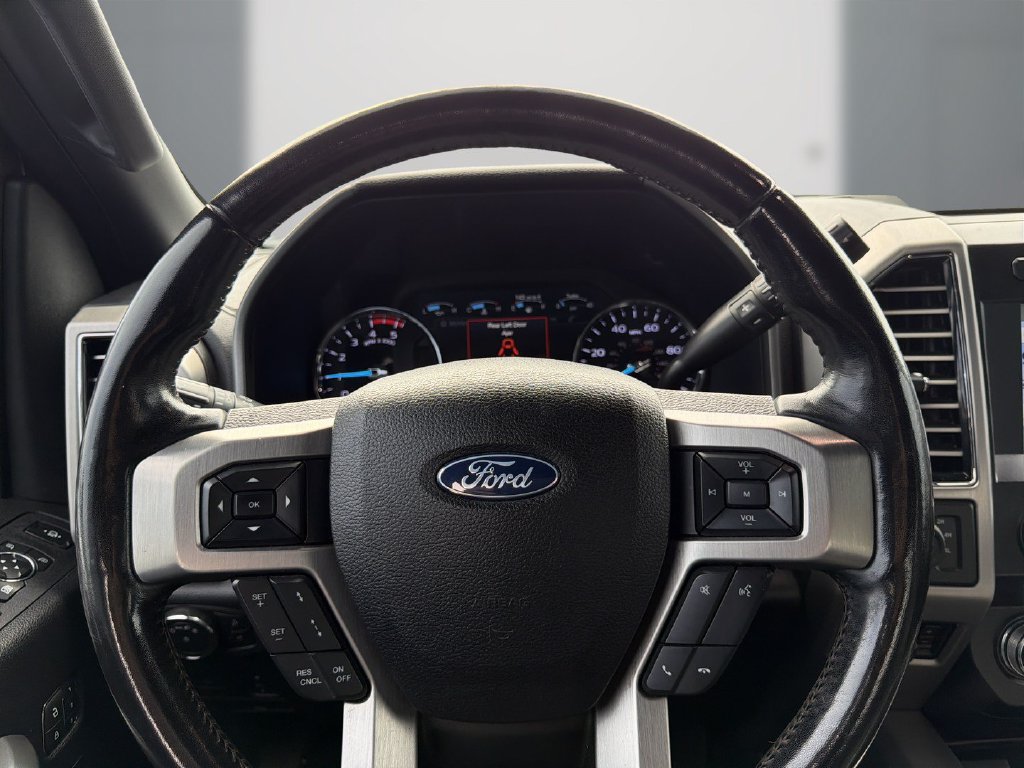 Used 2019 Ford F250 Platinum w/ Platinum Ultimate Package AWD/4WD image 20
