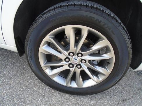 Certified 2024 Buick Enclave Avenir w/ Avenir Technology Package image 32