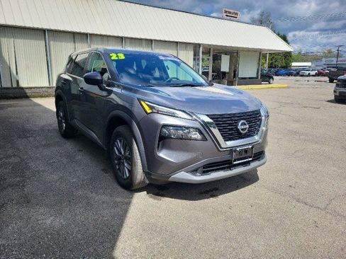 Used 2023 Nissan Rogue S AWD/4WD image 5