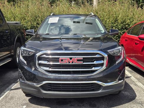 Used 2019 GMC Terrain SLT FWD image 2