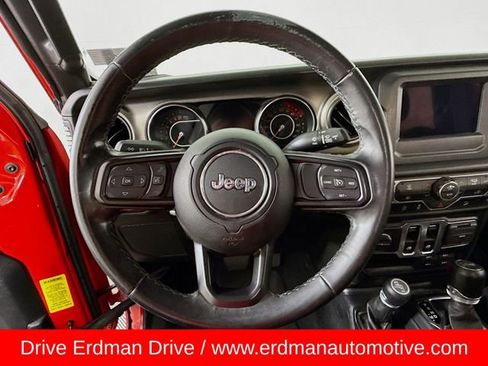 Used 2021 Jeep Wrangler Sport S image 9