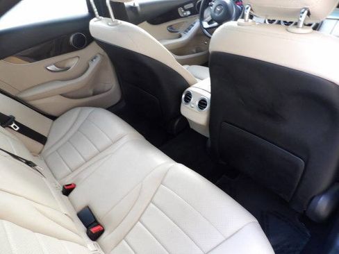 Used 2018 Mercedes-Benz C 300 4MATIC Sedan image 26