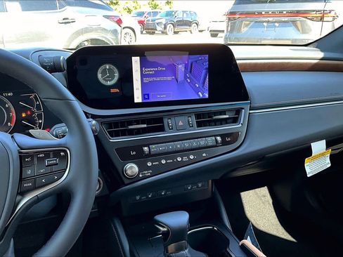 New 2025 Lexus ES 350 w/ Premium Package image 6