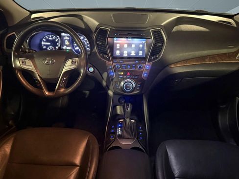 Used 2017 Hyundai Santa Fe Limited FWD image 14