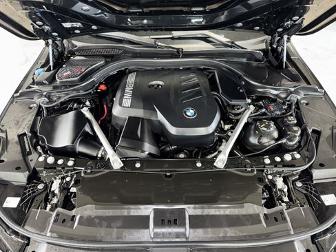 Used 2024 BMW 530i w/ Premium Package RWD image 33