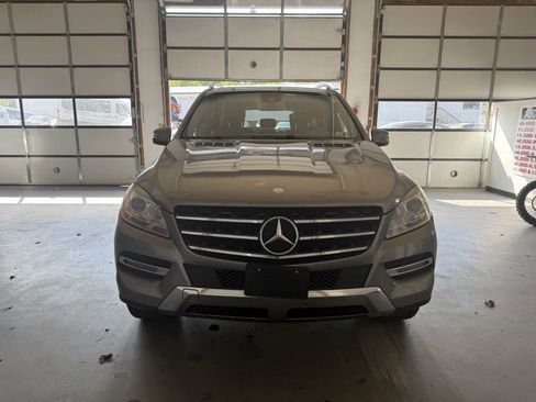 Used 2015 Mercedes-Benz ML 350 4MATIC w/ Premium 1 Package image 4
