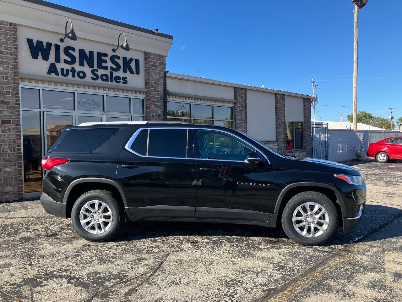 Used 2018 Chevrolet Traverse LT AWD/4WD image 2