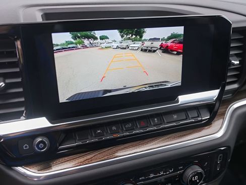 Used 2025 Chevrolet Silverado 1500 LT RWD image 22